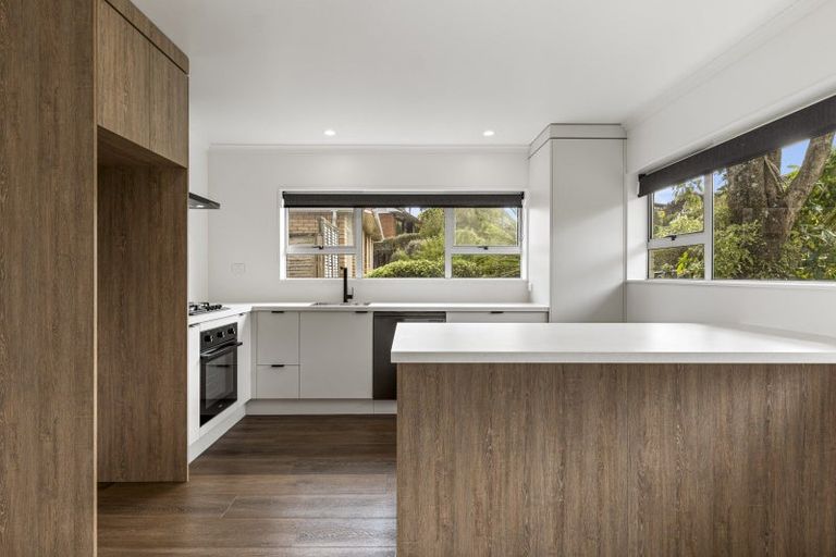 Photo of property in 1 Ruskin Place, Westown, New Plymouth, 4310