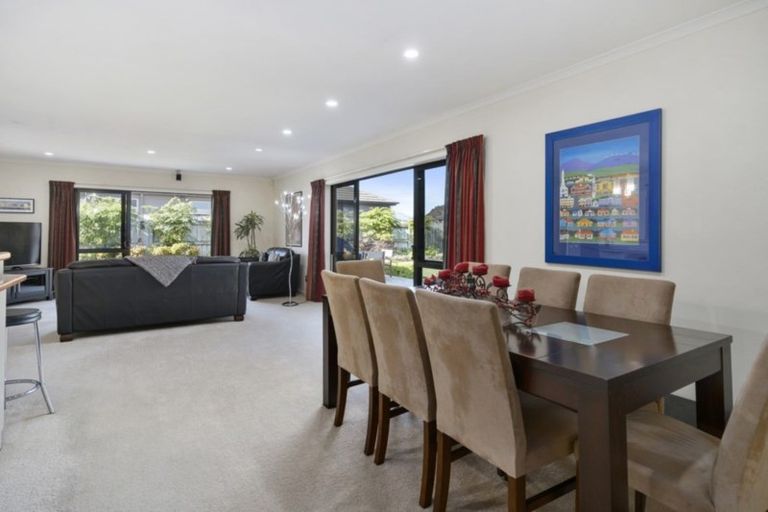 Photo of property in 17 Bouvardia Avenue, Milson, Palmerston North, 4414