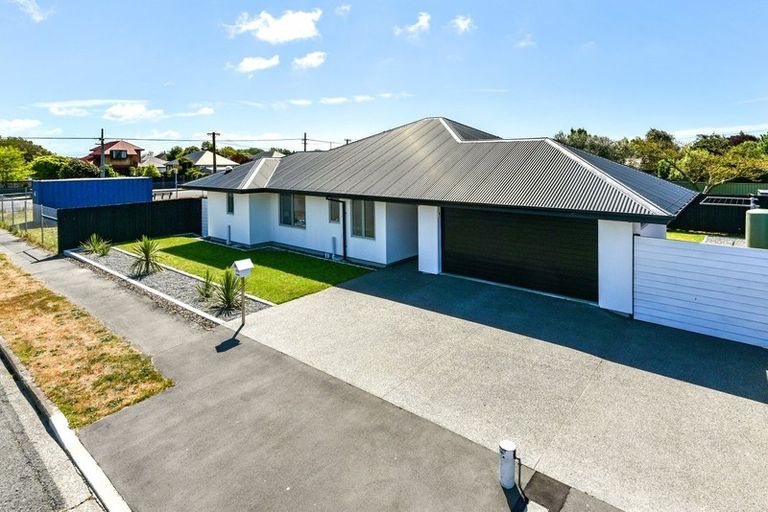 Photo of property in 172 Bower Avenue, New Brighton, Christchurch, 8083