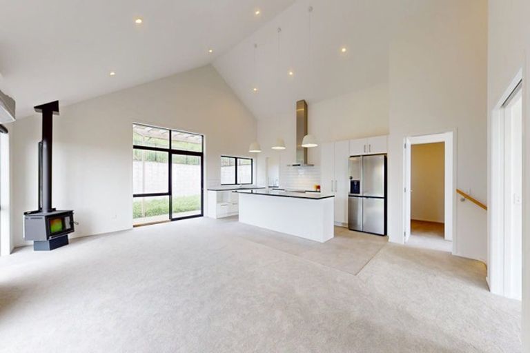 Photo of property in 79 Kotare Street, Waikanae, 5036