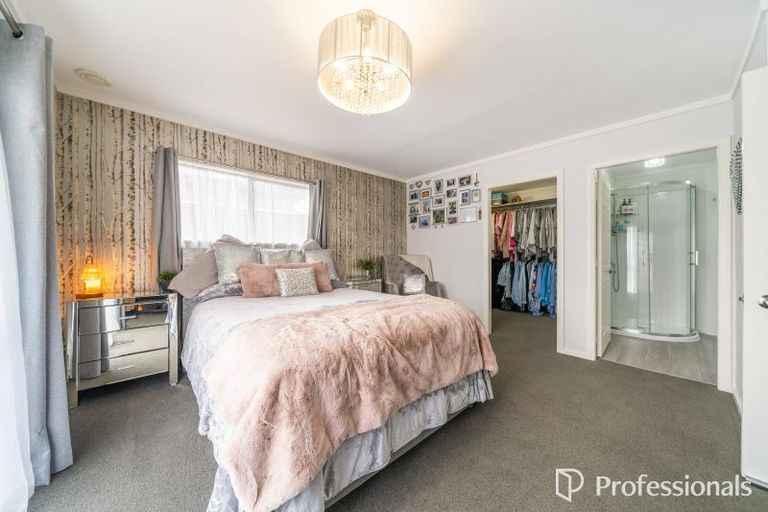 Photo of property in 10 Cottle Heath Close, Manor Park, Lower Hutt, 5019