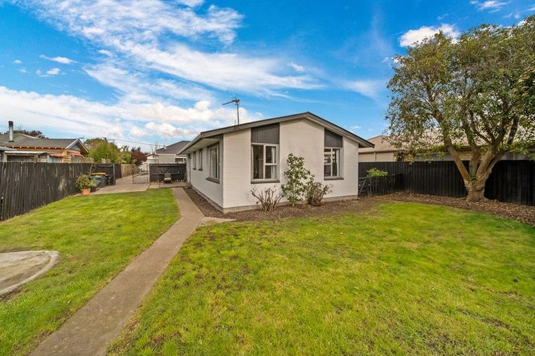 Photo of property in 2/15 Sullivan Avenue, Woolston, Christchurch, 8023