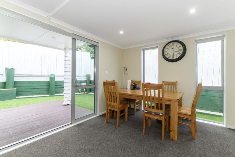 Photo of property in 20d Kelwyn Road, Kelston, Auckland, 0602