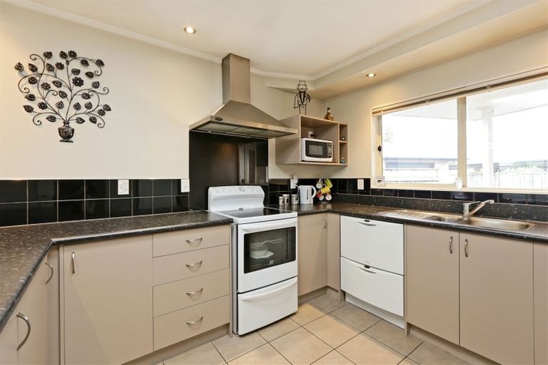 Photo of property in 114 Allerton Street, Saint Leonards, Hastings, 4120