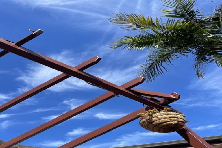 Photo of property in 27 Te Wharau Drive, Greenhithe, Auckland, 0632