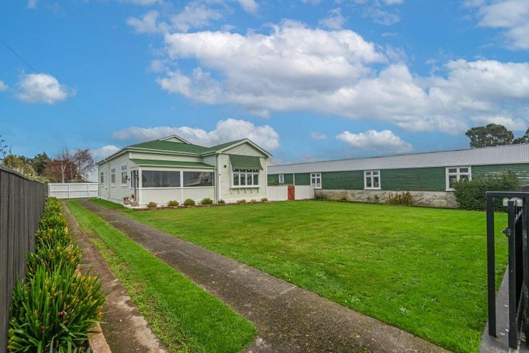 Photo of property in 22 Bowen Street, Woodville, 4920