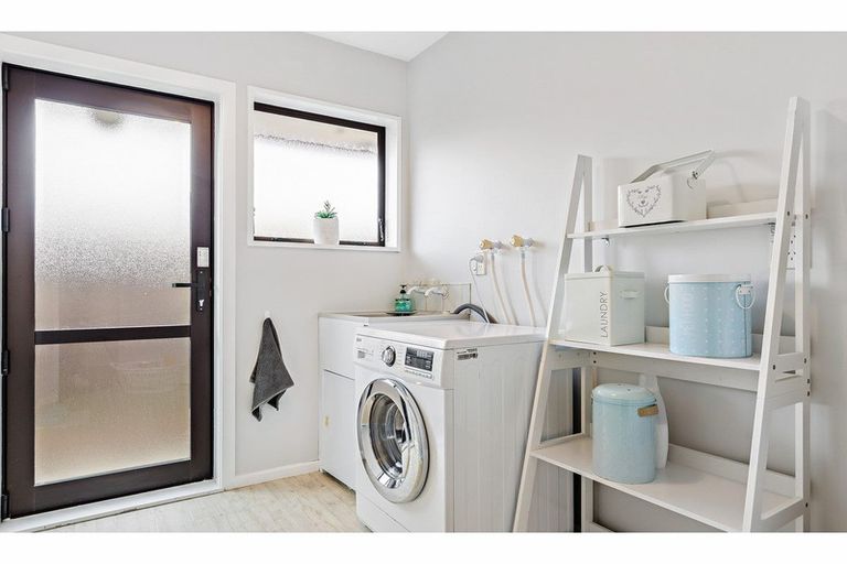 Photo of property in 61 Lowry Avenue, Redwood, Christchurch, 8051