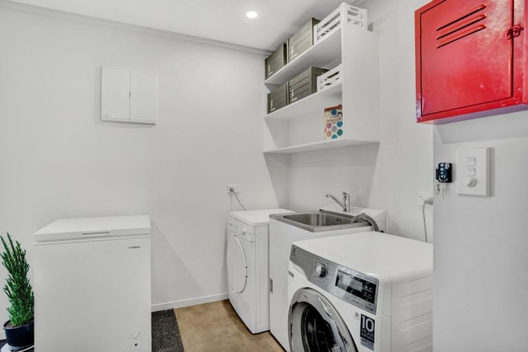Photo of property in 9 Roka Street, Bell Block, New Plymouth, 4312