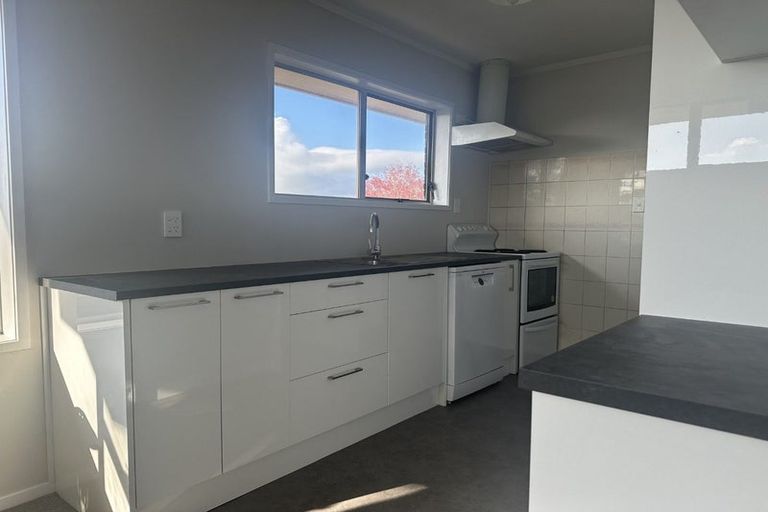 Photo of property in 1/78 Bentley Avenue, Glenfield, Auckland, 0629
