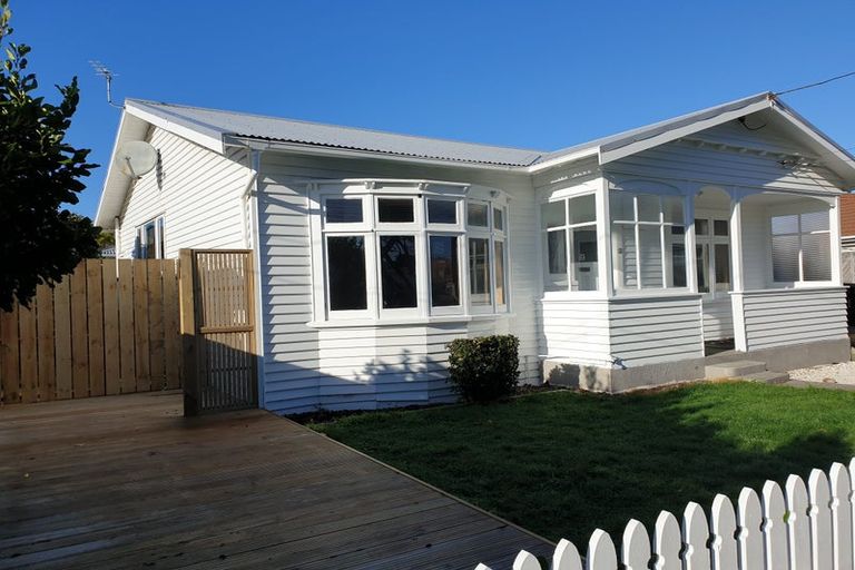 Photo of property in 52 Devonshire Road, Miramar, Wellington, 6022