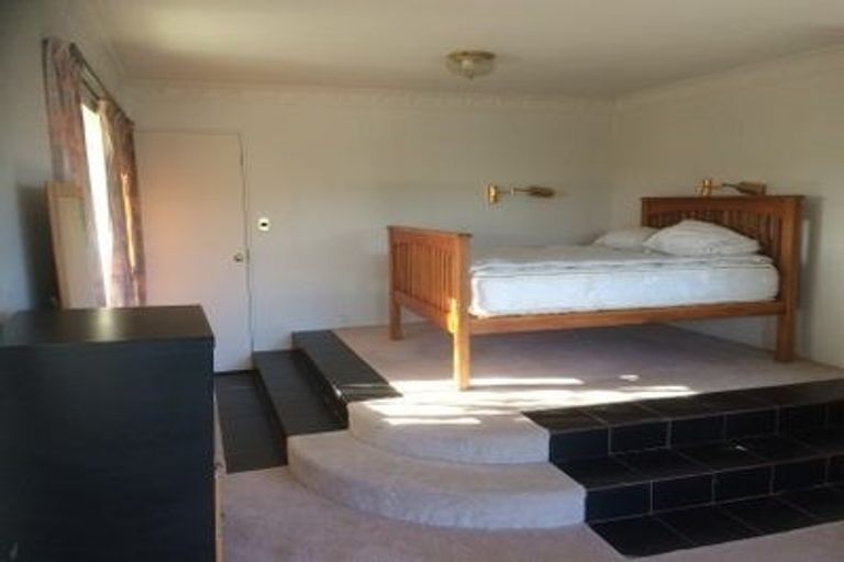 Photo of property in 91 Nevay Road, Miramar, Wellington, 6022