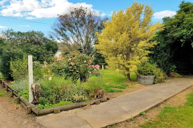 Photo of property in 6 Stoddart Terrace, Diamond Harbour, Lyttelton, 8971