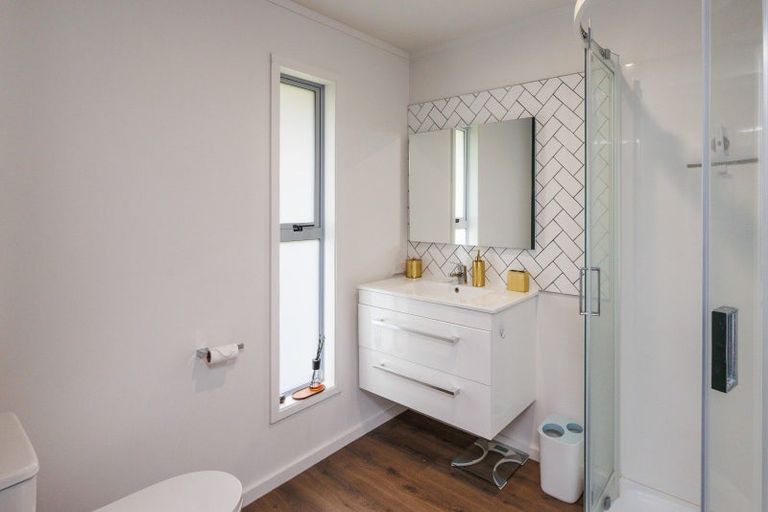 Photo of property in 36 Signal Street, Foxton Beach, Foxton, 4815