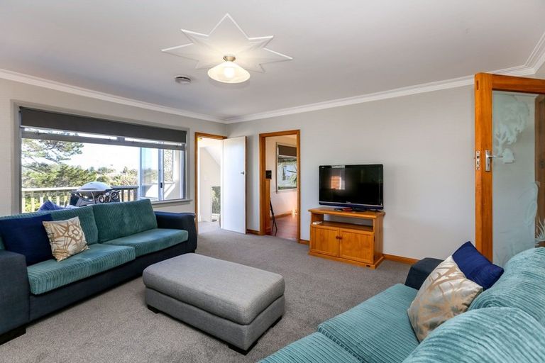 Photo of property in 128 Frankley Road, Frankleigh Park, New Plymouth, 4310