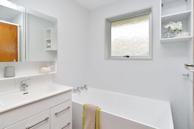 Photo of property in 97 Lowry Avenue, Redwood, Christchurch, 8051