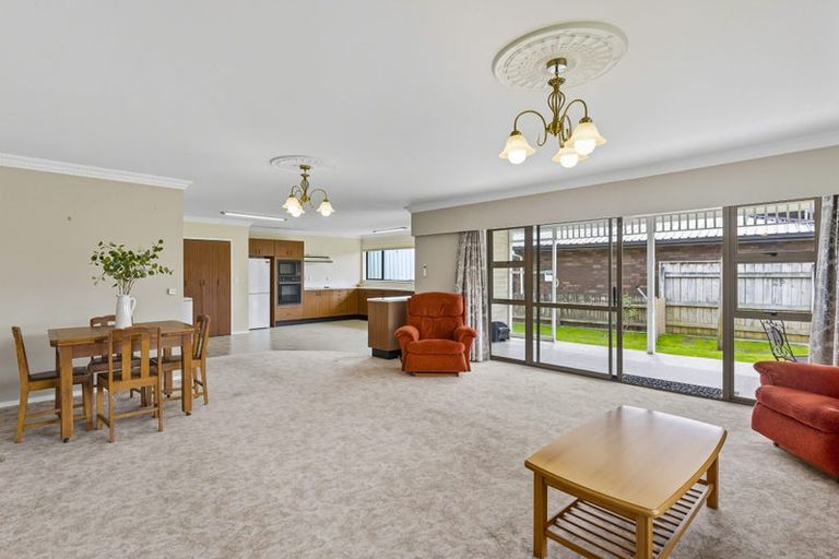 Photo of property in 11 The Avenue, Paraparaumu Beach, Paraparaumu, 5032