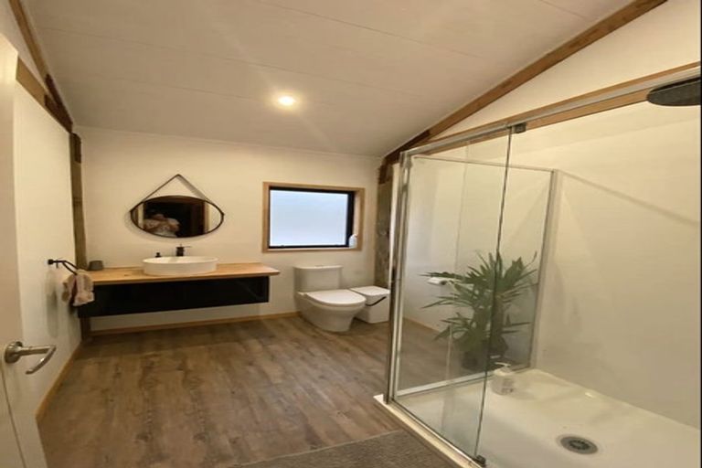 Photo of property in 28 Centrebush Lane, Raglan, 3295