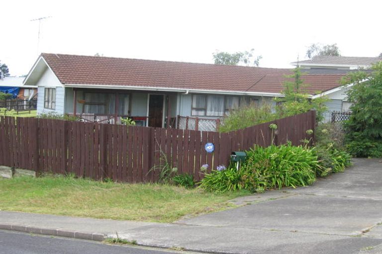 Photo of property in 2 Tesla Place, Totara Vale, Auckland, 0629