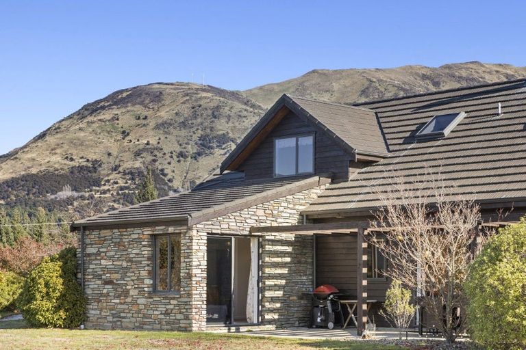 Photo of property in Heritage Village, 9 Villa Lane, Wanaka, 9382