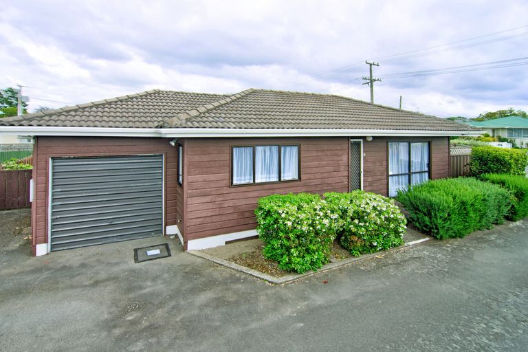 Photo of property in 15 South Road, Kuripuni, Masterton, 5810