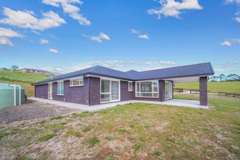 Photo of property in 1522a Old North Road, Helensville, 0875