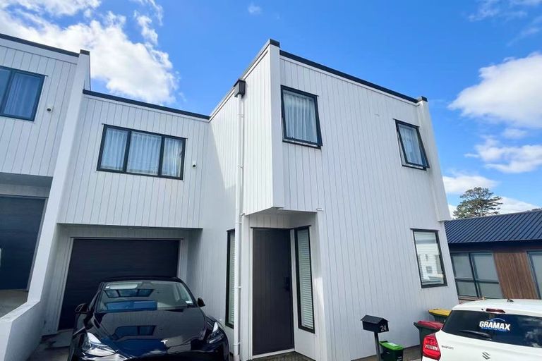 Photo of property in 24 Ketu Court, Albany Heights, Auckland, 0632