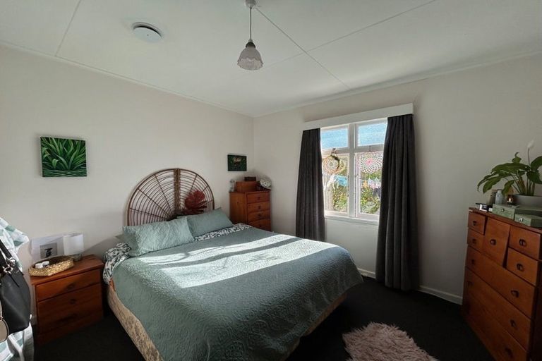 Photo of property in 47 Peel Street, Westport, 7825