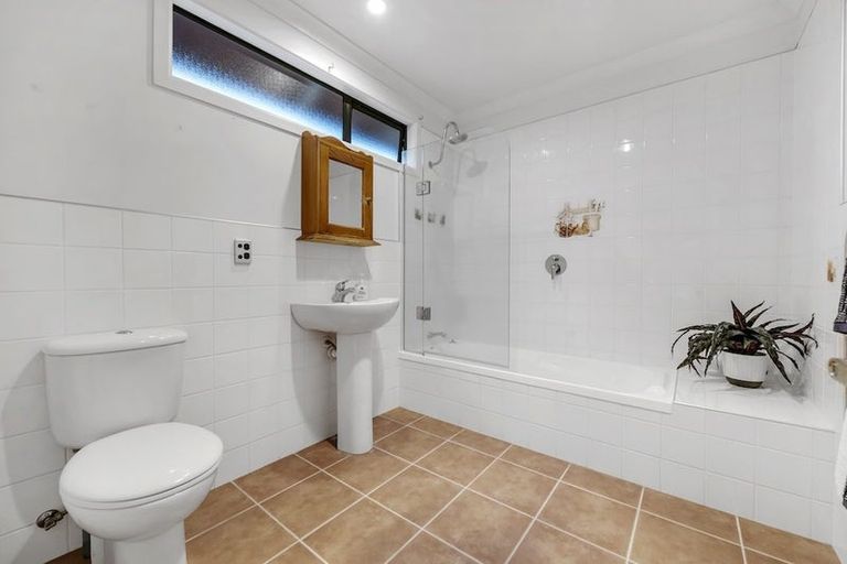 Photo of property in 22 Tui Brae, Beachlands, Auckland, 2018