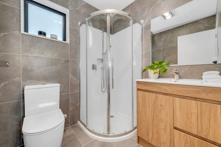 Photo of property in 28 Treeline Lane, Flat Bush, Auckland, 2019