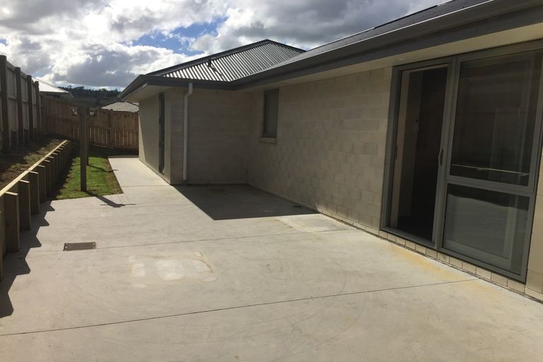 Photo of property in 6d Pyne Crescent, Pokeno, 2402