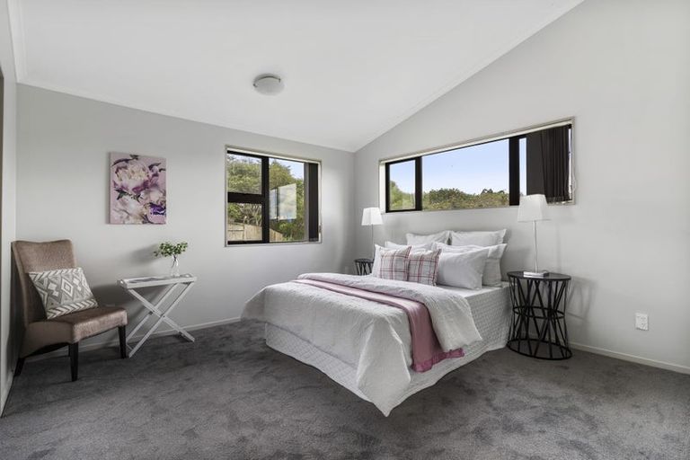 Photo of property in 127 Keri Vista Rise, Papakura, 2110