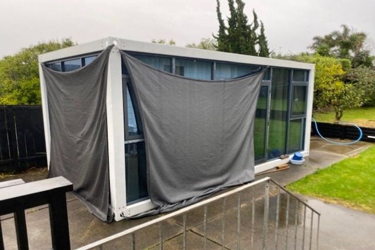 Photo of property in 38 Gosford Drive, Botany Downs, Auckland, 2010