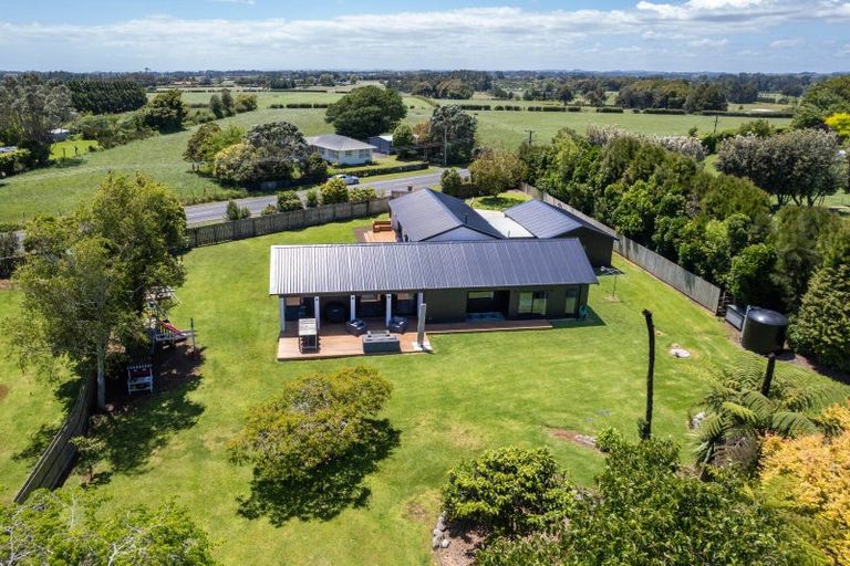 Photo of property in 244 Corbett Road, Paraite, New Plymouth, 4373
