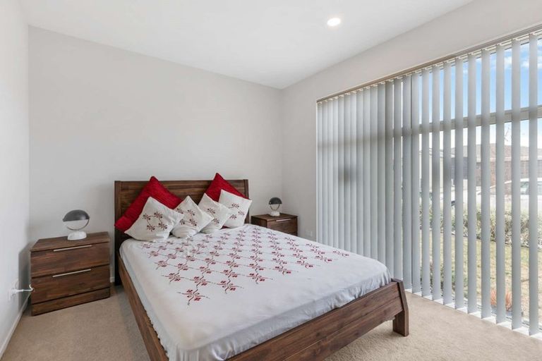 Photo of property in 14 Gum Spear Road, Takanini, 2112