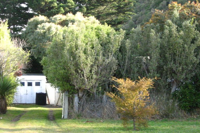 Photo of property in 26 Beach Road, Long Beach, Port Chalmers, 9081
