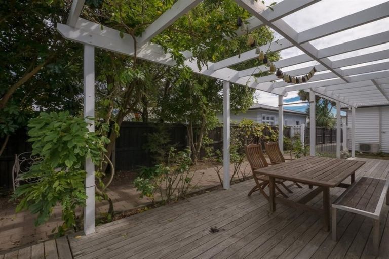 Photo of property in 78 Perry Street, Papanui, Christchurch, 8053