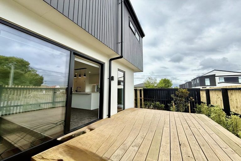 Photo of property in 37 Wildberry Street, Woolston, Christchurch, 8023