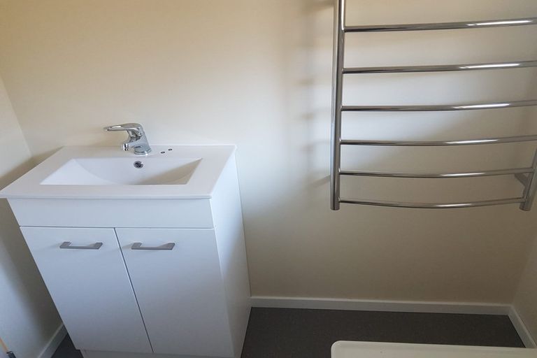 Photo of property in 28 Camellia Terrace, Maungaraki, Lower Hutt, 5010