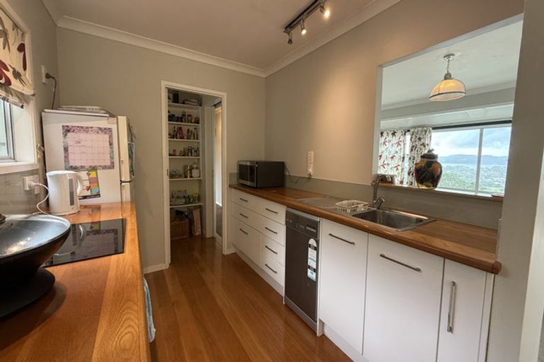 Photo of property in 83 Marellen Drive, Red Beach, 0932