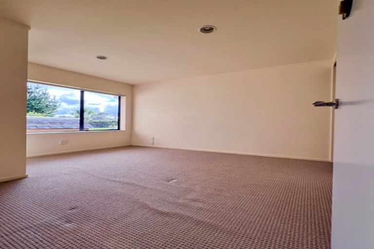 Photo of property in 33 Davington Way, Burswood, Auckland, 2013