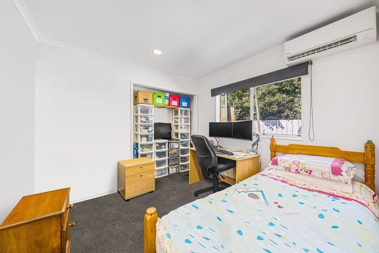 Photo of property in 33 Gala Place, Henderson, Auckland, 0612