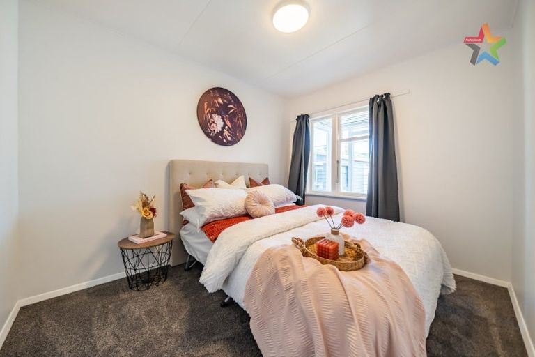 Photo of property in 11 Russell Road, Wainuiomata, Lower Hutt, 5014