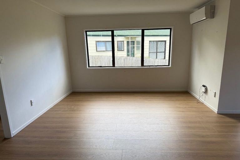 Photo of property in 19 Luanda Drive, Ranui, Auckland, 0612