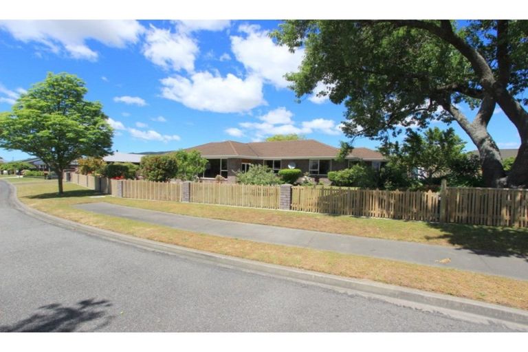 Photo of property in 33 Karina Crescent, Redwoodtown, Blenheim, 7201