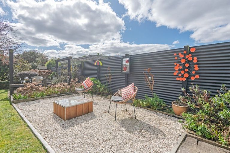 Photo of property in 18 Truscott Grove, Awapuni, Palmerston North, 4412