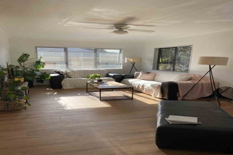 Photo of property in 4/327 Great South Road, Papakura, 2110