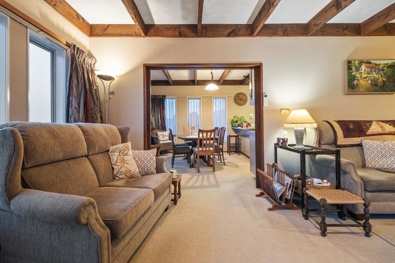 Photo of property in 22 Widmore Drive, Massey, Auckland, 0614