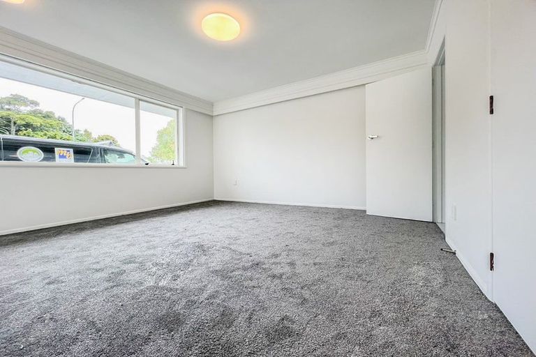 Photo of property in 26 Taharoto Road, Takapuna, Auckland, 0622
