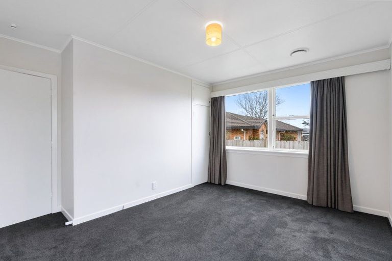 Photo of property in 9 Truby King Street, Merrilands, New Plymouth, 4312