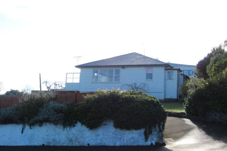 Photo of property in 77 Hackthorne Road, Cashmere, Christchurch, 8022